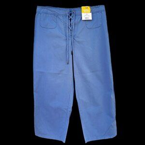 NWT Faded Glory Periwinkle Blue Capri Pant - 10